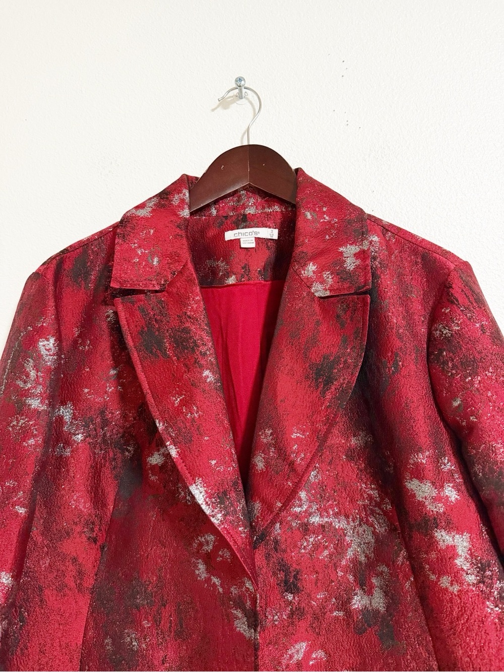 Chicos Metallic Jacquard Topper Overcoat Red Size 16 - Picture 4 of 12